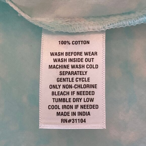 Soft and Breezy Cabana Button Down Shirt in Size S - Picture 6 of 6